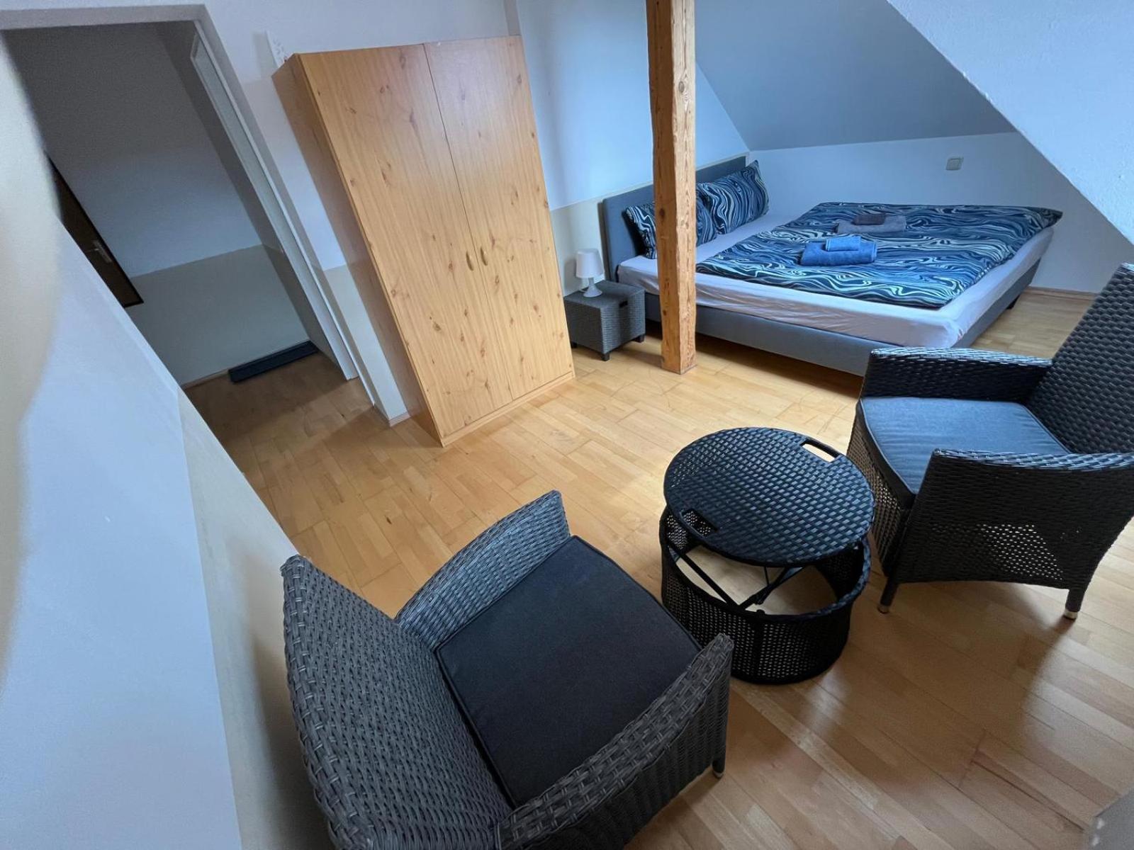 Doppelzimmer, Tv- Bad, Kuehlschrank- Parkplatz-17 Meine Værelse billede